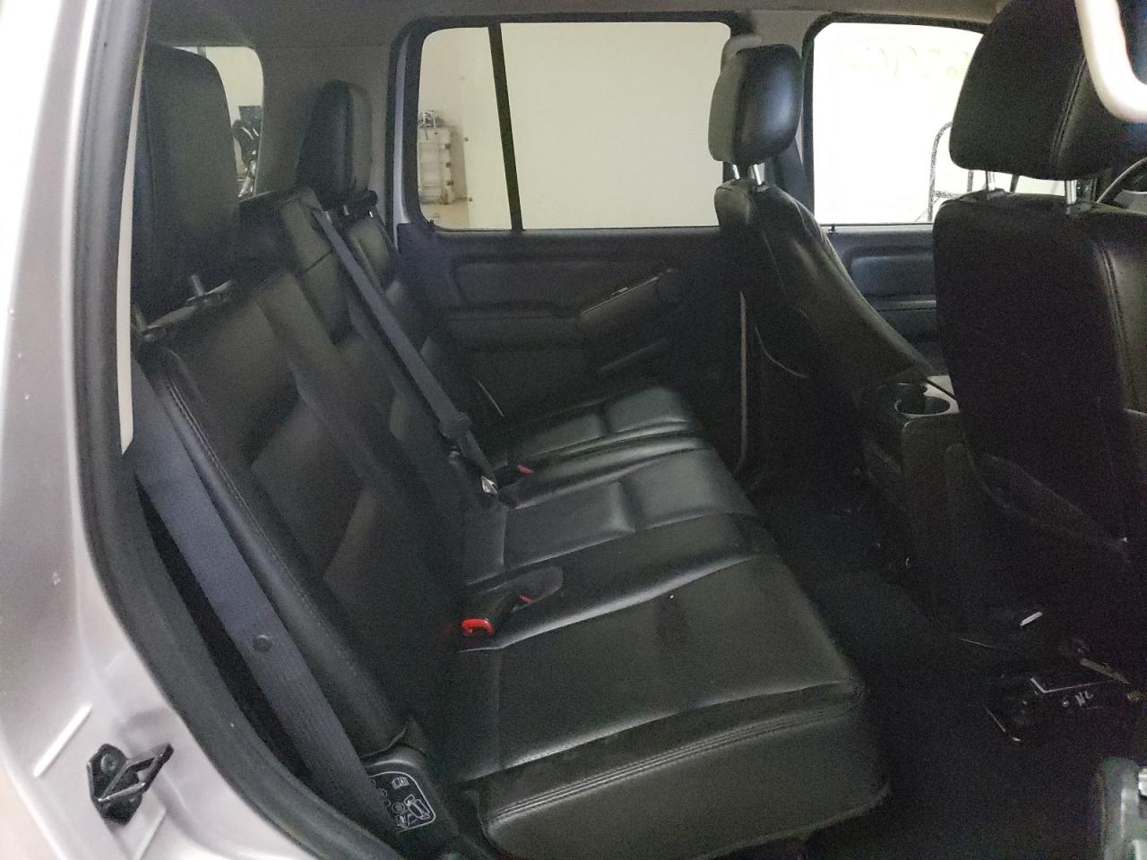 Photo 6 from auction – 2006 MERCURY MOUNTAINEE with VIN 4M2EU48886UJ15727