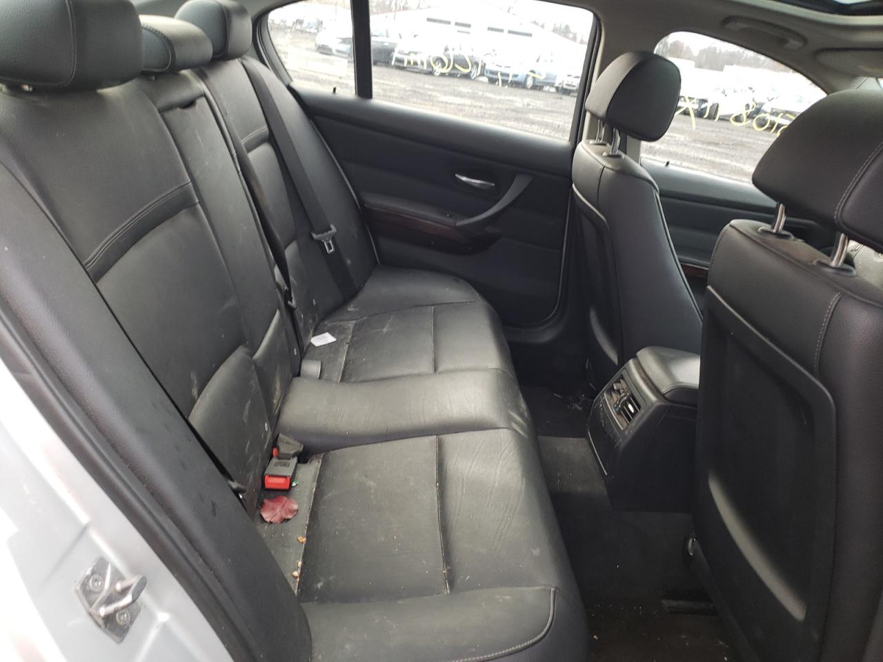 Photo 6 from auction – 2011 BMW 328 XI with VIN WBAPK7C51BA820588