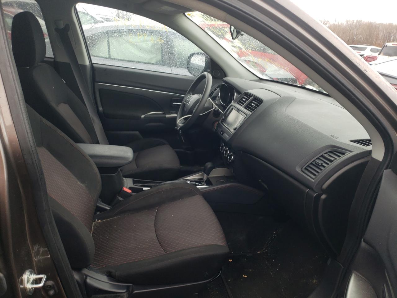 Photo 5 from auction – 2018 MITSUBISHI OUTLANDER with VIN JA4AP3AU4JU010876