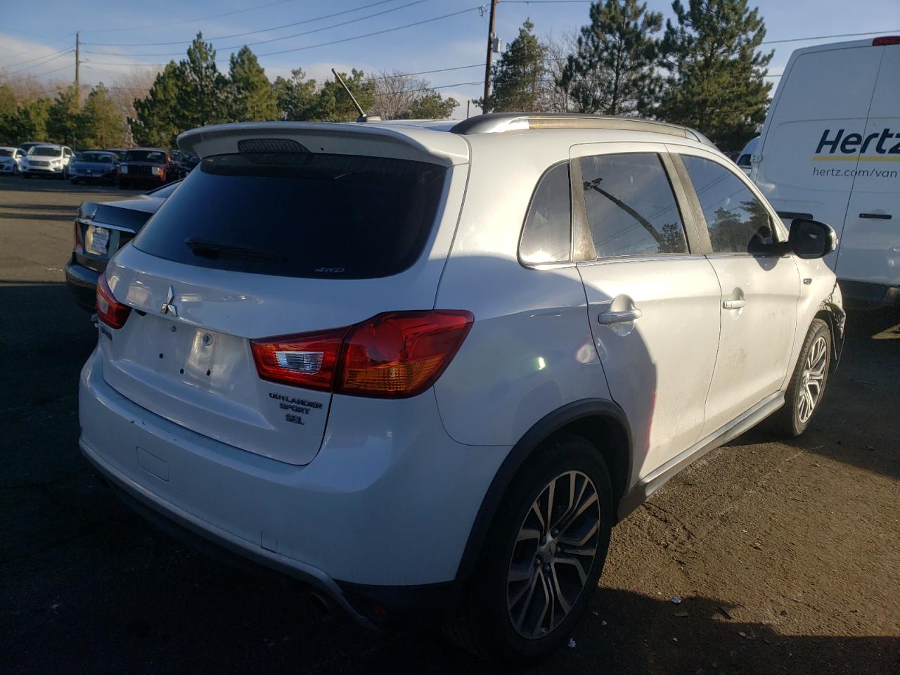 Photo 4 from auction – 2016 MITSUBISHI OUTLANDER with VIN JA4AR4AW5GZ029949