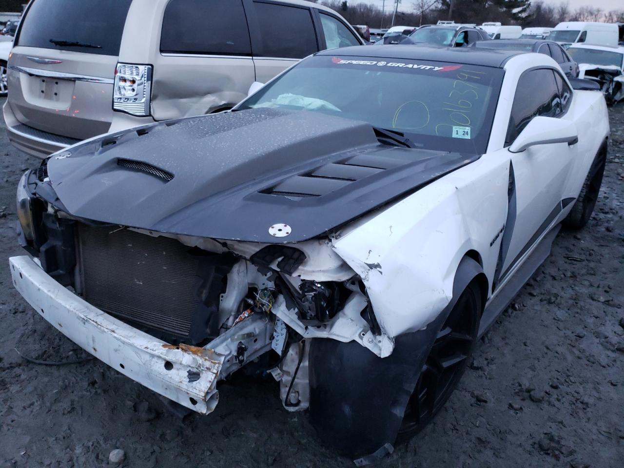 Photo 2 from auction – 2014 CHEVROLET CAMARO 2SS with VIN 2G1FK1EJ9E9235689