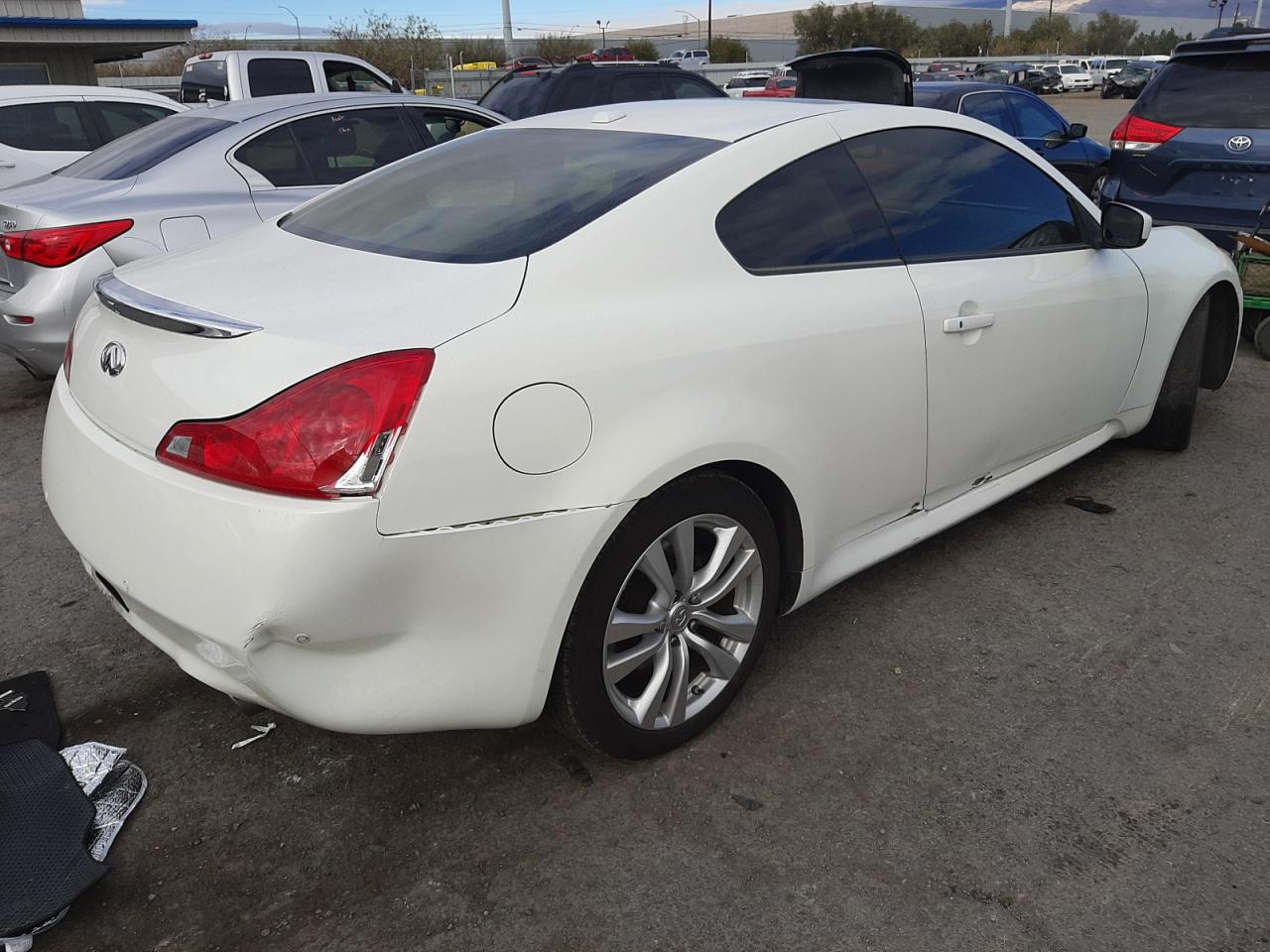 Photo 4 from auction – 2012 INFINITI G37 BASE with VIN JN1CV6EK4CM422221