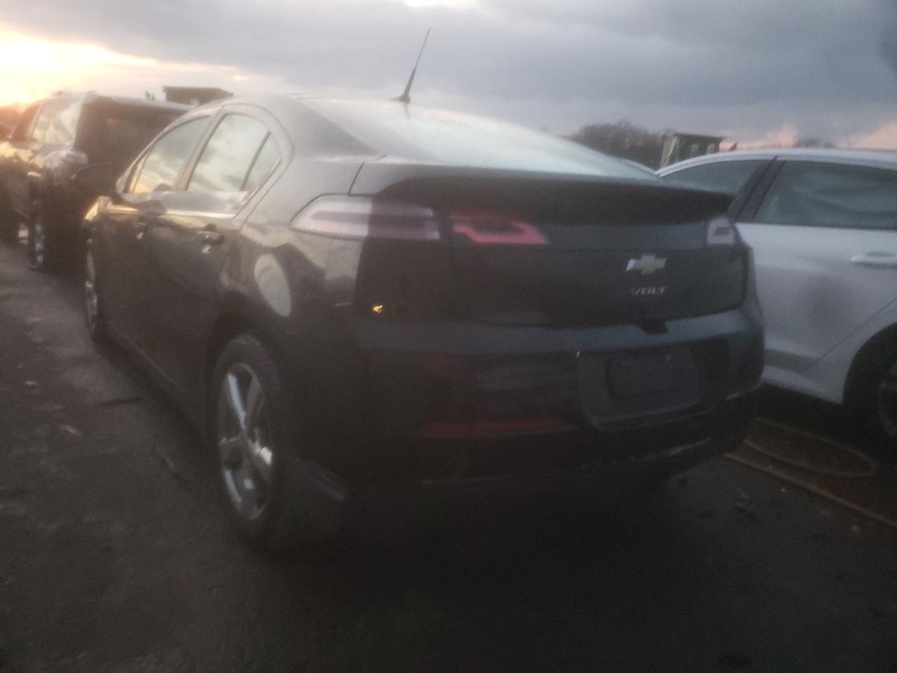 Photo 3 from auction – 2014 CHEVROLET VOLT with VIN 1G1RD6E46EU162721