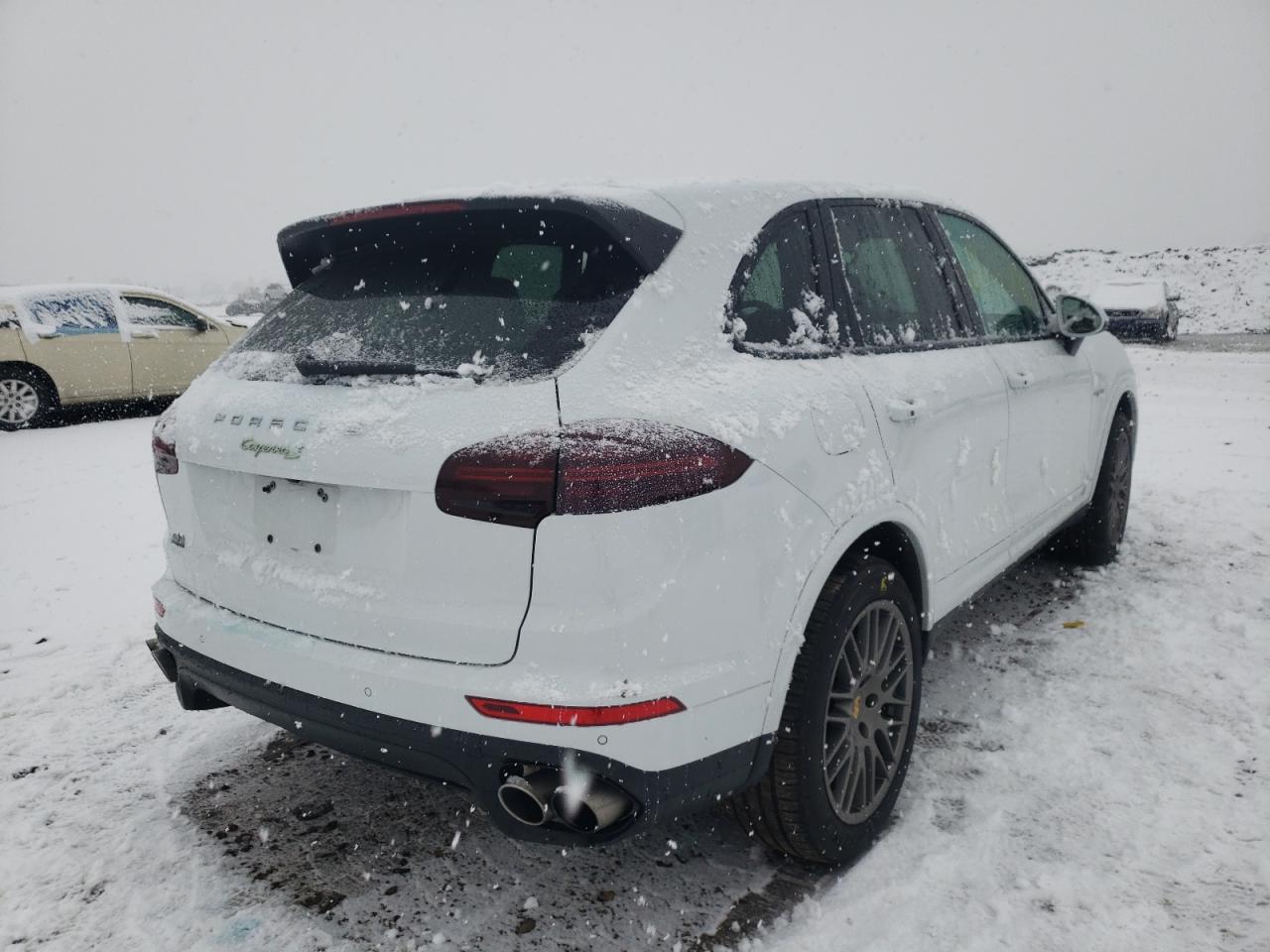 Photo 4 from auction – 2017 PORSCHE CAYENNE SE with VIN WP1AE2A20HLA73766