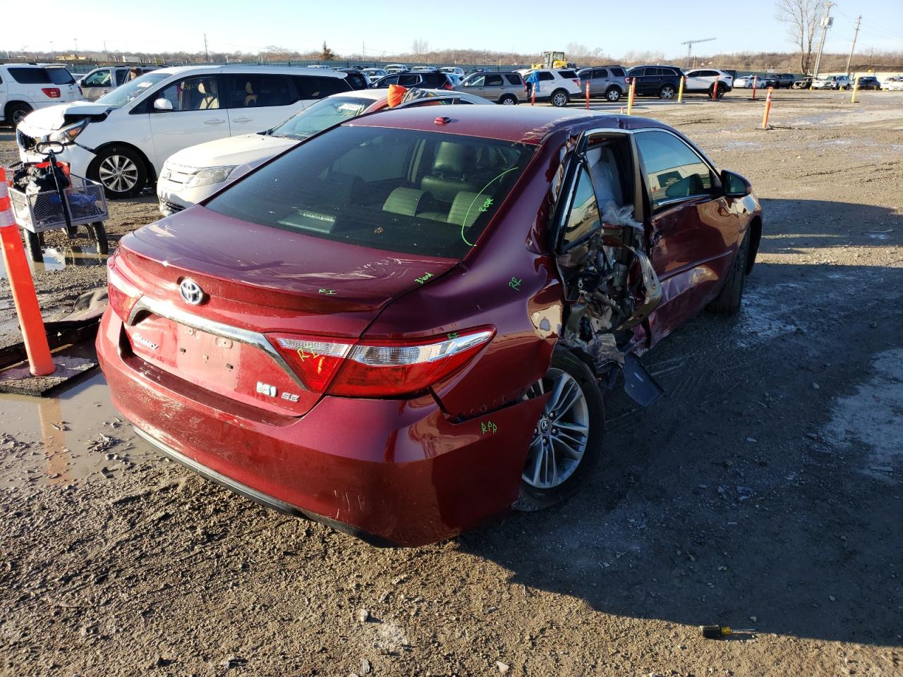 Photo 4 from auction – 2016 TOYOTA CAMRY HYBR with VIN 4T1BD1FK0GU183331