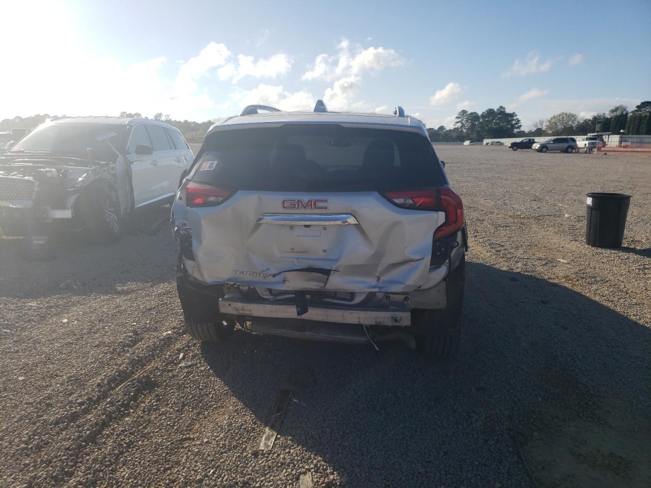 Photo 9 from auction – 2019 GMC TERRAIN SL with VIN 3GKALPEV4KL202990