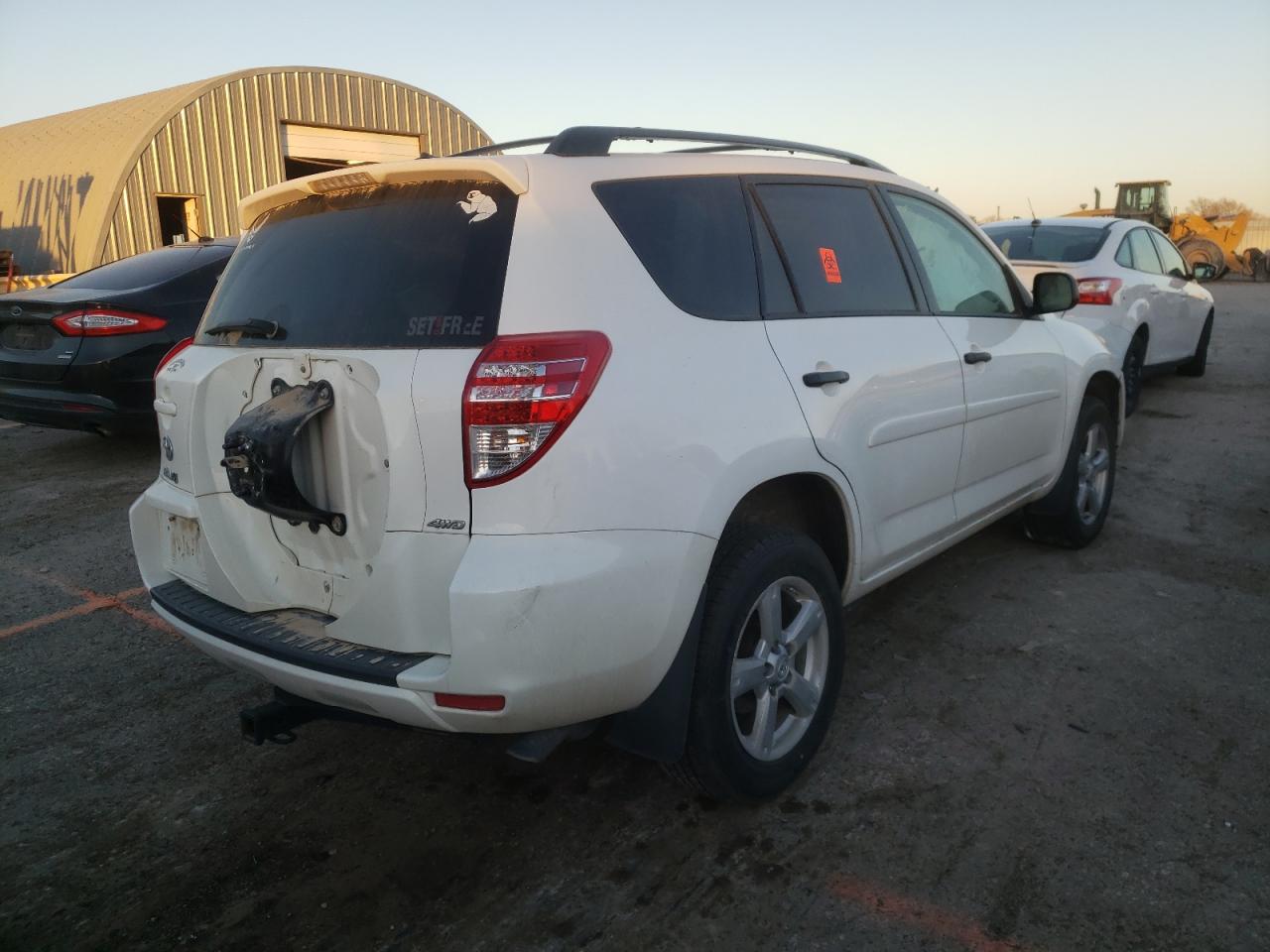 Photo 4 from auction – 2012 TOYOTA RAV4 with VIN 2T3BF4DVXCW264797