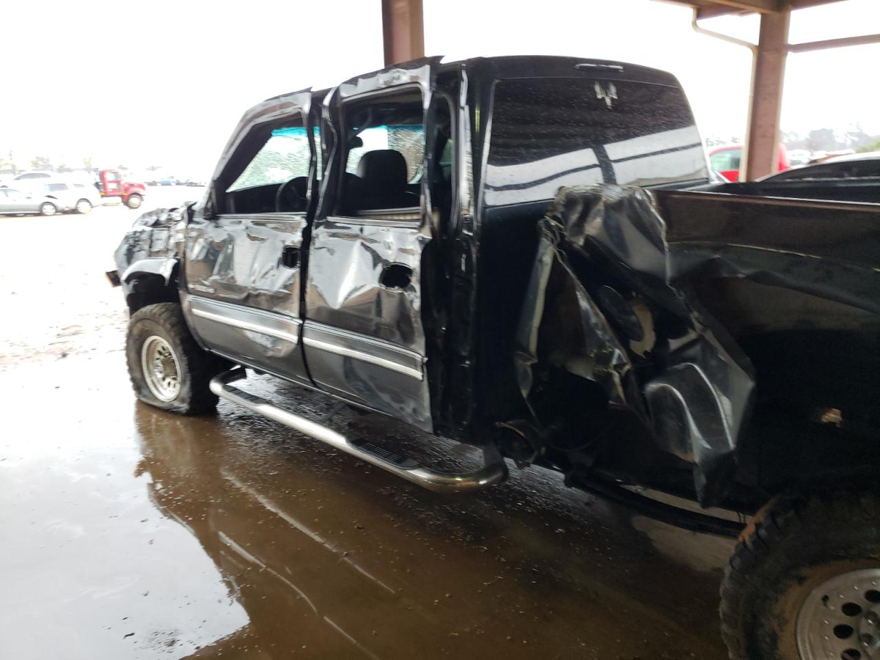 Photo 10 from auction – 2003 CHEVROLET SILVERADO with VIN 1GCGK13UX3F170722