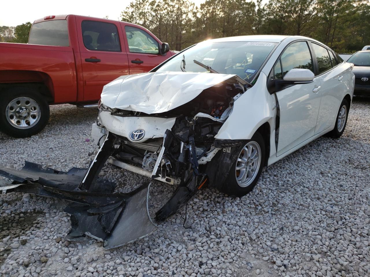 Photo 2 from auction – 2016 TOYOTA PRIUS with VIN JTDKBRFU9G3022945