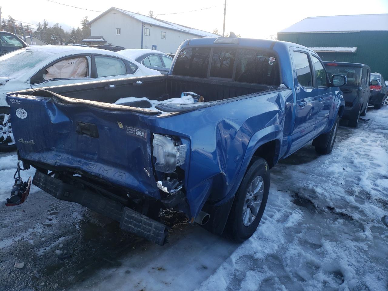Photo 4 from auction – 2017 TOYOTA TACOMA DOU with VIN 3TMDZ5BN2HM025035