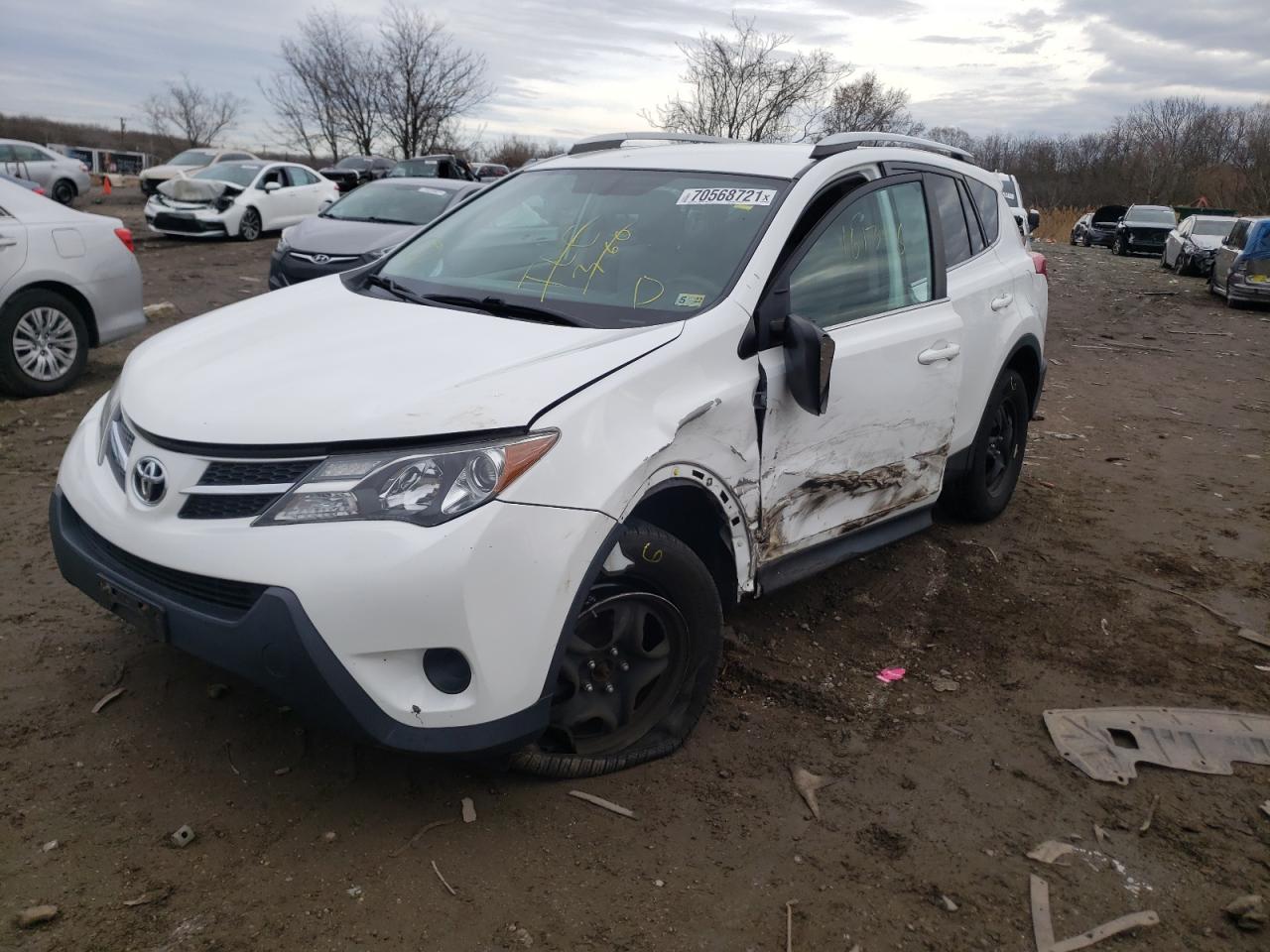 Photo 9 from auction – 2015 TOYOTA RAV4 LE with VIN 2T3ZFREV2FW136813