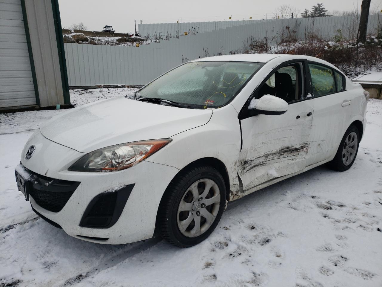 Photo 2 from auction – 2011 MAZDA 3 I with VIN JM1BL1UG0B1381939