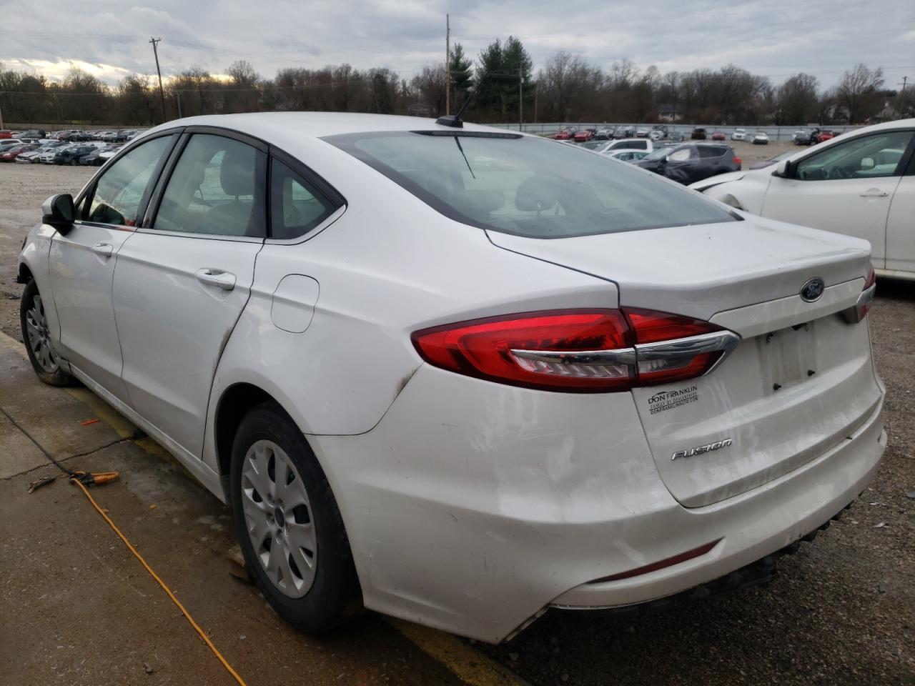 Photo 3 from auction – 2019 FORD FUSION S with VIN 3FA6P0G74KR196378