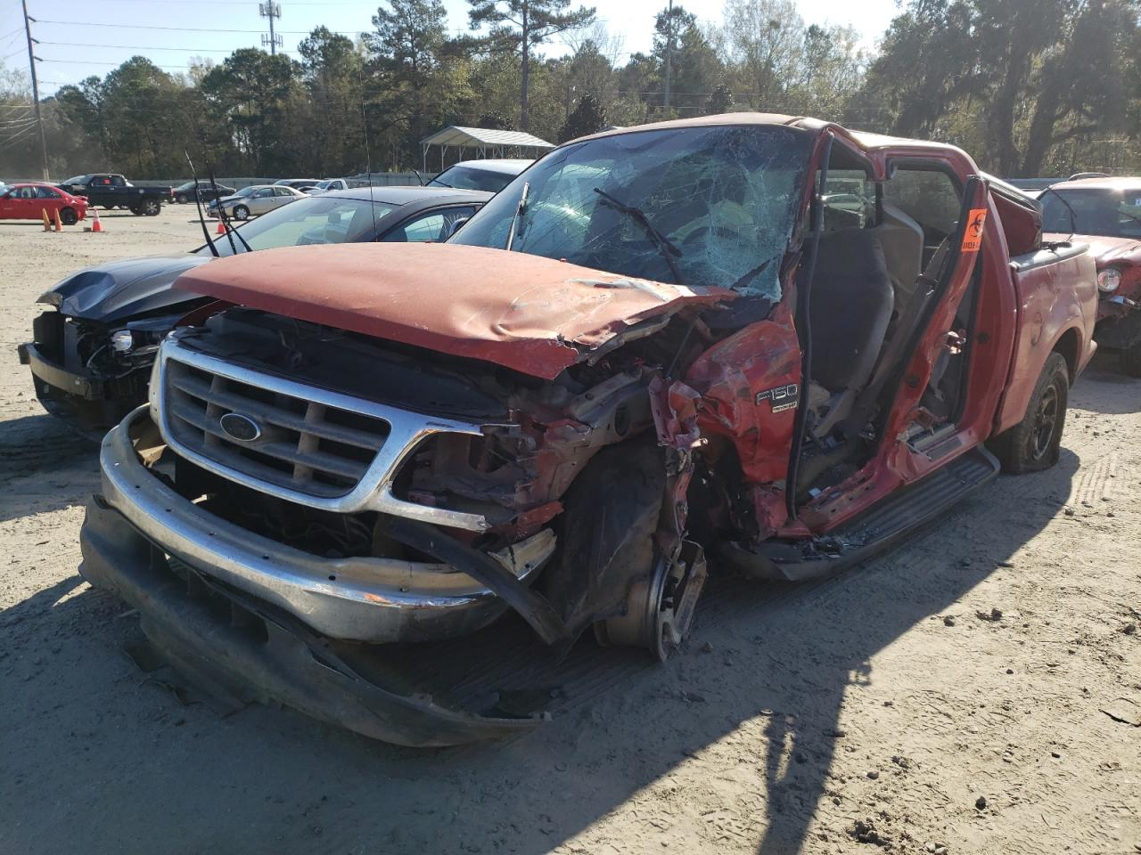 Photo 2 from auction – 2001 FORD F150 SUPER with VIN 1FTRW07W31KD74379