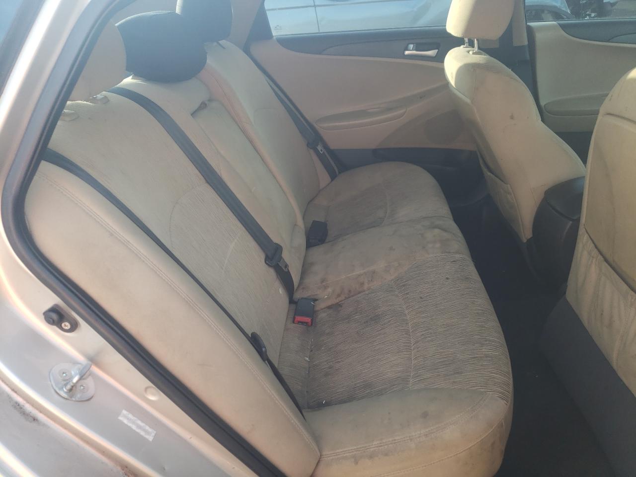 Photo 18 from auction – 2011 HYUNDAI SONATA GLS with VIN 5NPEB4AC1BH054090