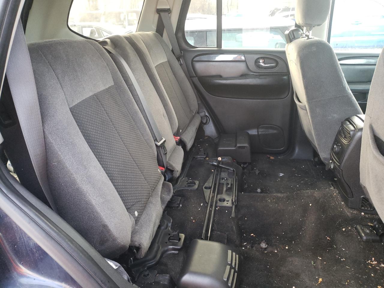 Photo 6 from auction – 2007 GMC ENVOY with VIN 1GKDT13S272192200