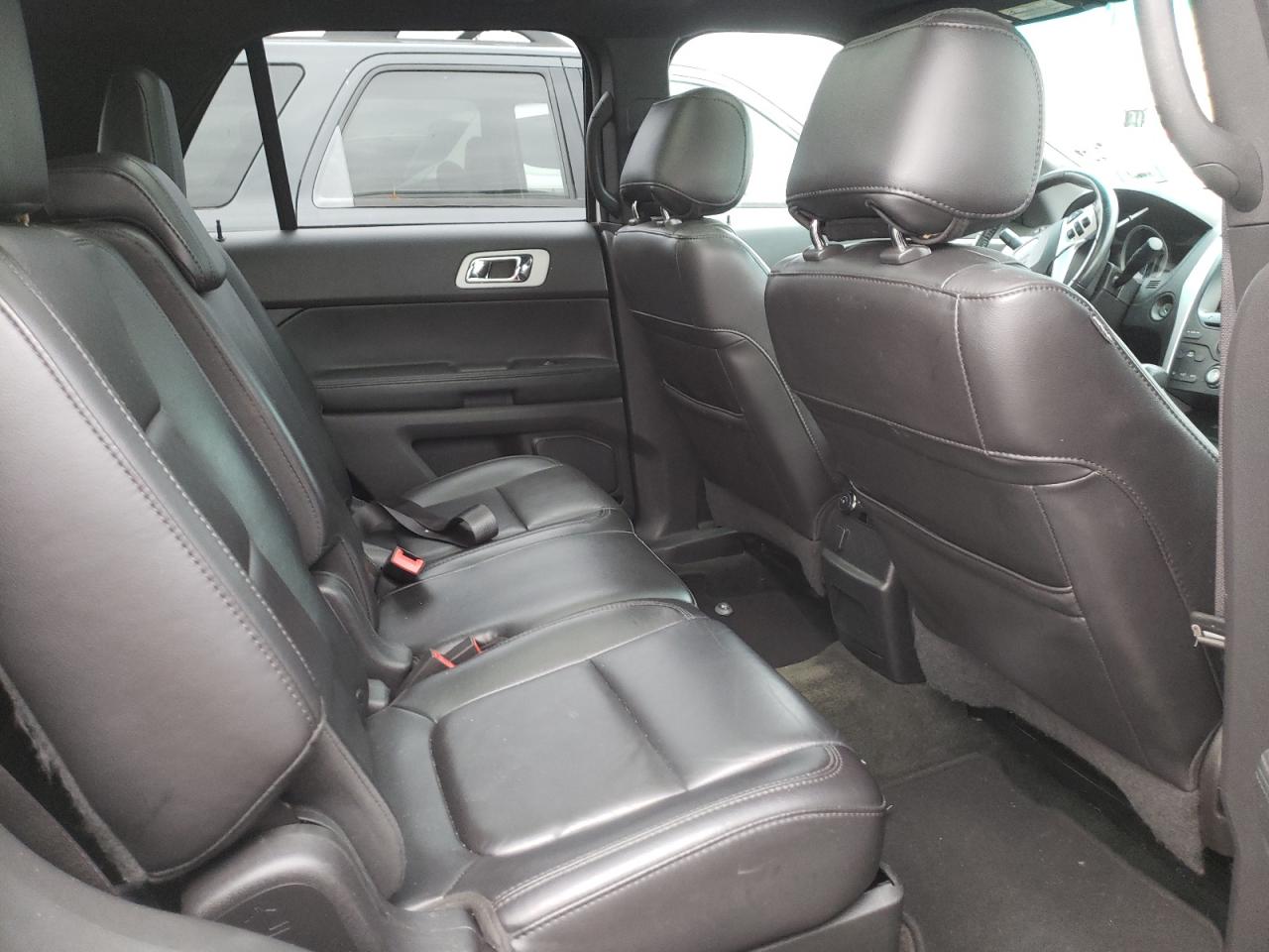 Photo 6 from auction – 2014 FORD EXPLORER X with VIN 1FM5K8D84EGC31525