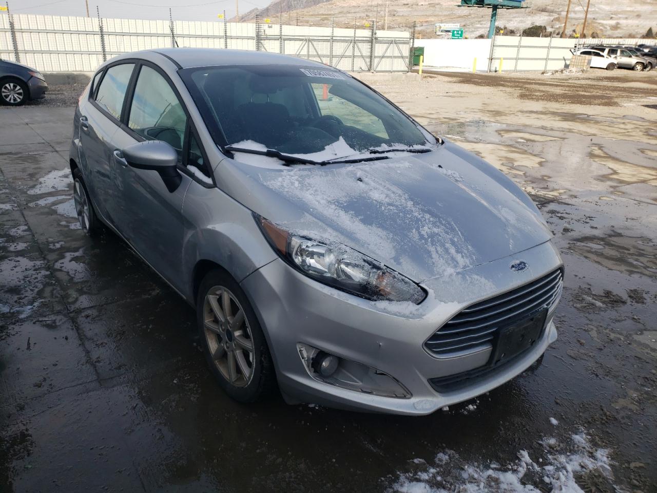 FORD FIESTA SE 2019 with VIN 3FADP4EJ3KM105966 - Photo from auction