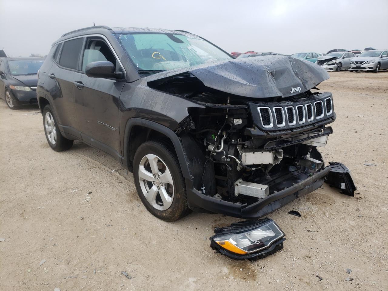 JEEP COMPASS LA 2018 with VIN 3C4NJDBB9JT175425 - Photo from auction