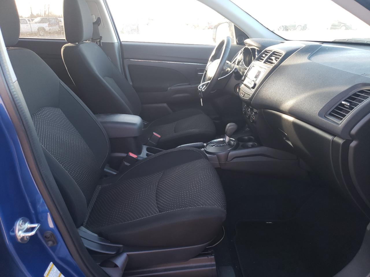 Photo 5 from auction – 2016 MITSUBISHI OUTLANDER with VIN JA4AP3AU9GZ065853