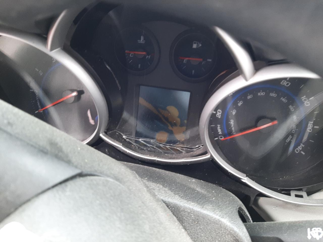 Photo 8 from auction – 2015 CHEVROLET CRUZE LT with VIN 1G1PC5SB0F7182387