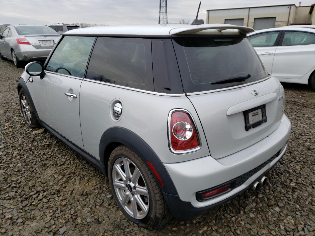 Photo 3 from auction – 2011 MINI COOPER S with VIN WMWSV3C59BTY15122