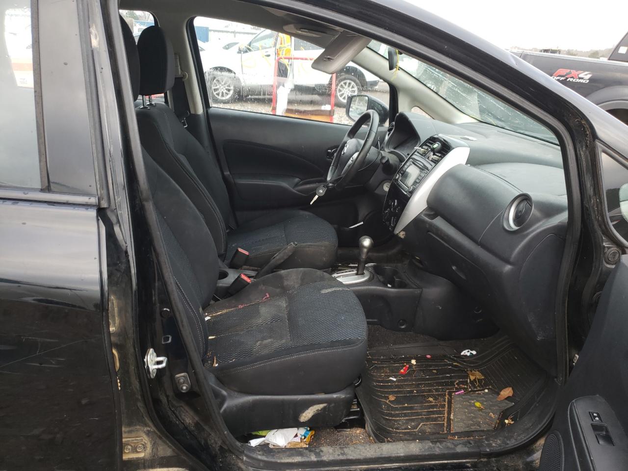 Photo 5 from auction – 2015 NISSAN VERSA NOTE with VIN 3N1CE2CP3FL441803