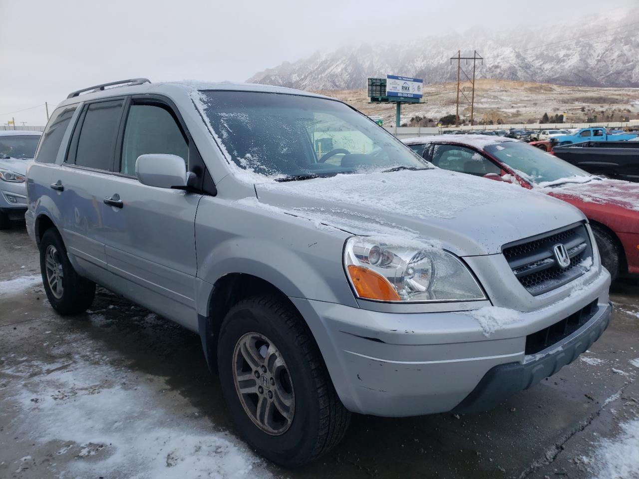 HONDA PILOT 2004 with VIN 2HKYF18454H611536 - Photo from auction