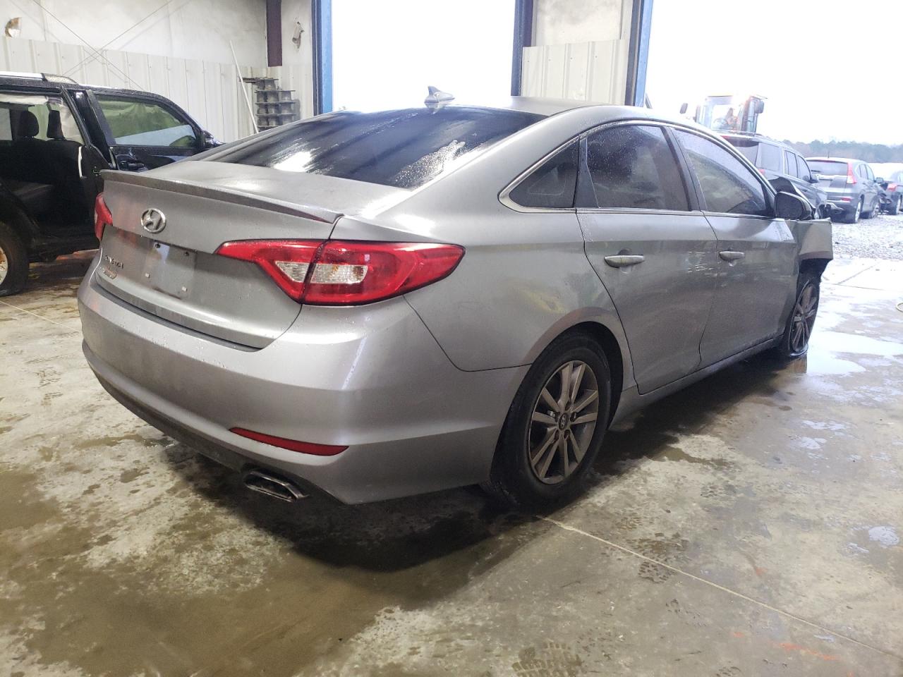 Photo 4 from auction – 2017 HYUNDAI ACCENT GL with VIN 5NPE24AF0HH564966