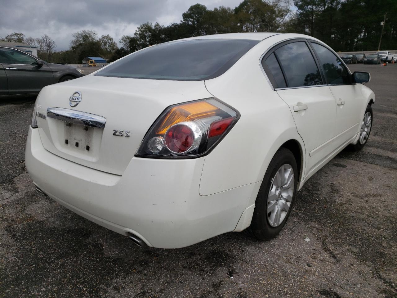 Photo 4 from auction – 2010 NISSAN ALTIMA with VIN 1N4AL2AP1AC175429