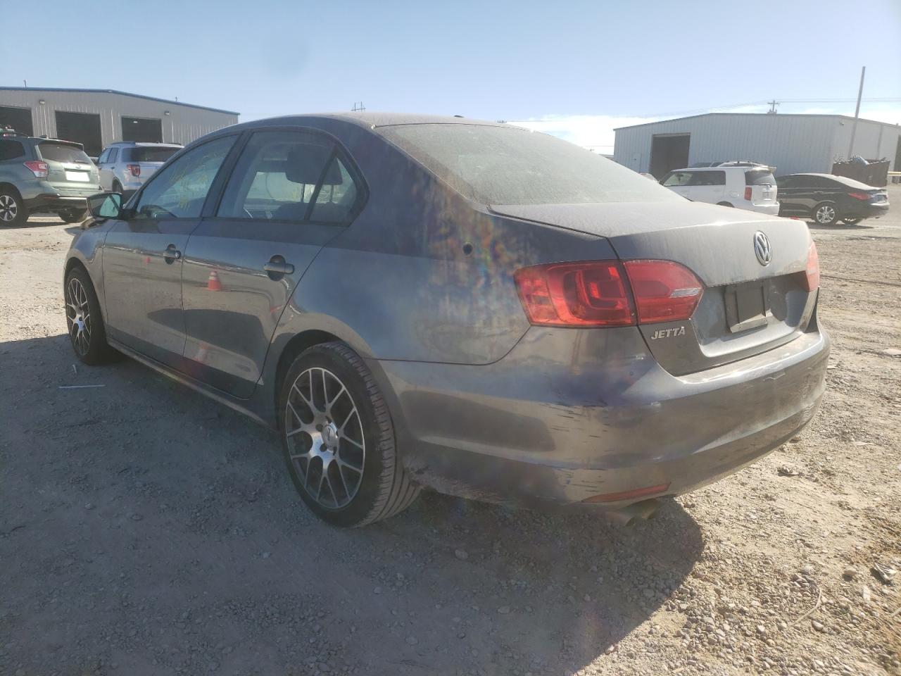 Photo 3 from auction – 2014 VOLKSWAGEN JETTA BASE with VIN 3VW2K7AJ5EM253626