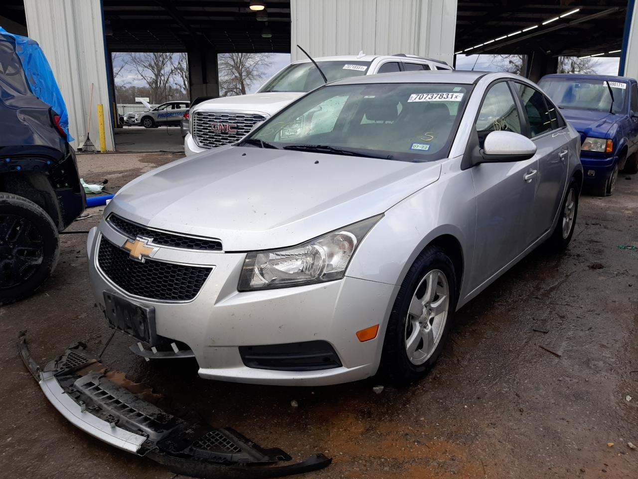 Photo 2 from auction – 2013 CHEVROLET CRUZE LT with VIN 1G1PC5SB5D7102997