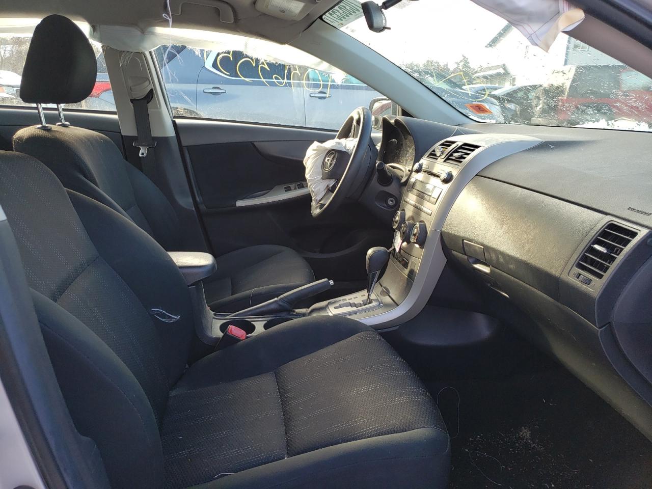 Photo 5 from auction – 2011 TOYOTA COROLLA with VIN 2T1BU4EE4BC651293