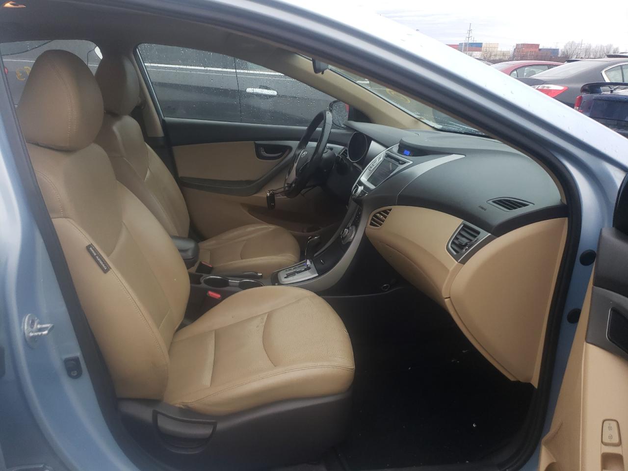 Photo 5 from auction – 2011 HYUNDAI ELANTRA GL with VIN KMHDH4AE1BU107660