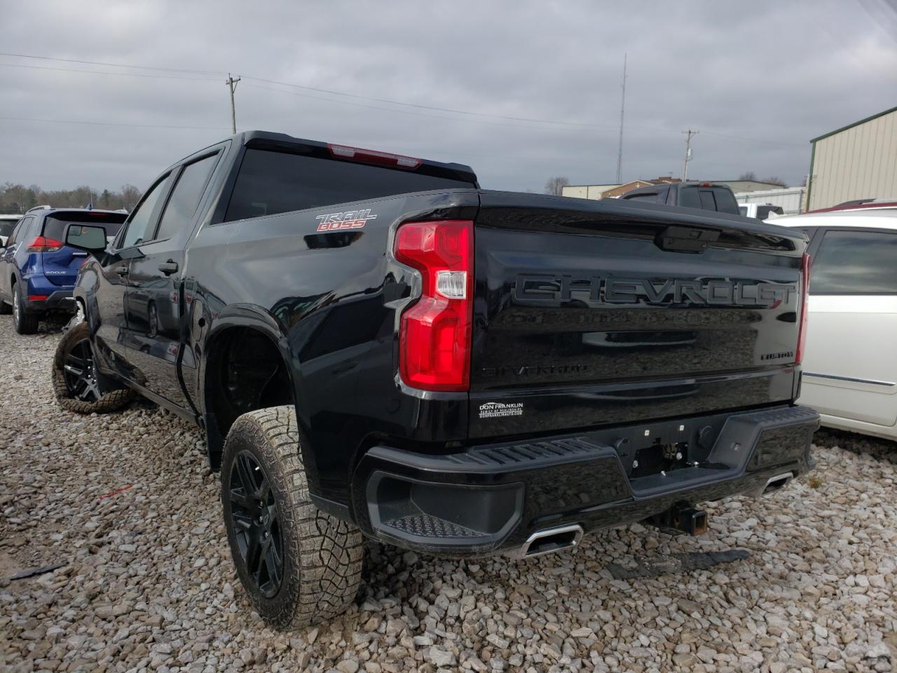 Photo 3 from auction – 2021 CHEVROLET SILVERADO with VIN 1GCPYCEFXMZ376597