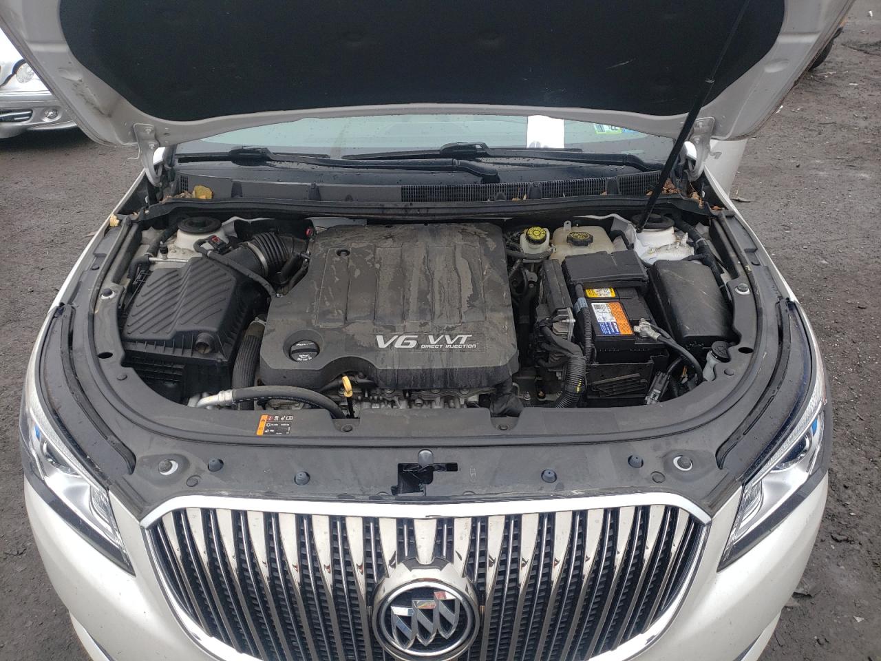 Photo 7 from auction – 2015 BUICK LACROSSE with VIN 1G4GB5G3XFF254046