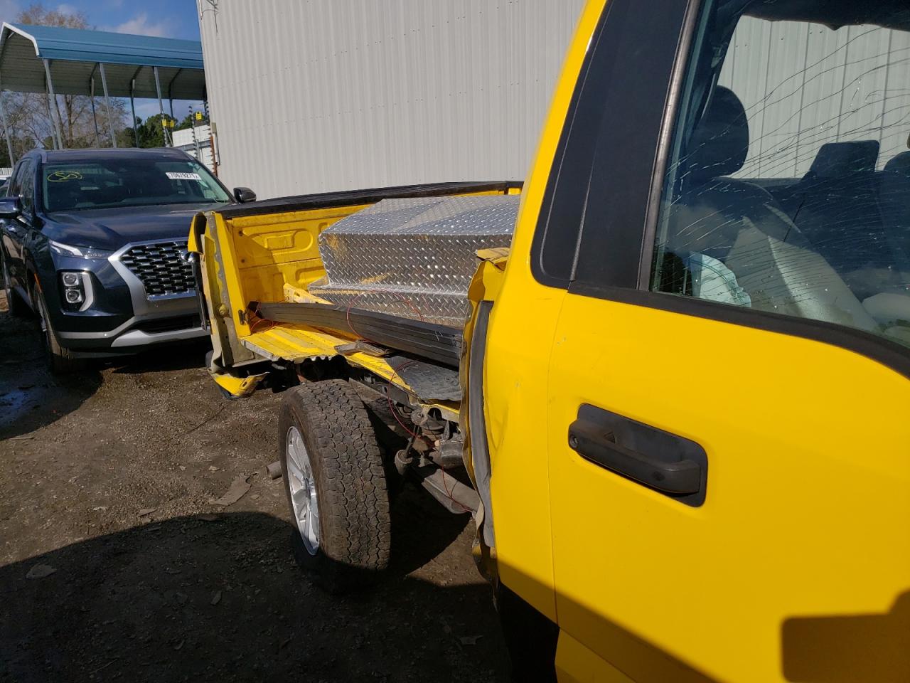 Photo 9 from auction – 2016 FORD F150 with VIN 1FTMF1C84GKD35221