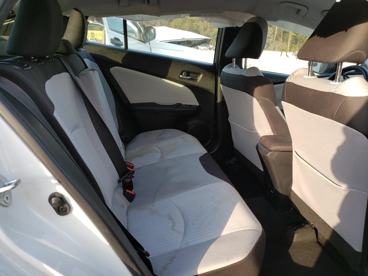 Photo 6 from auction – 2016 TOYOTA PRIUS with VIN JTDKBRFU9G3022945