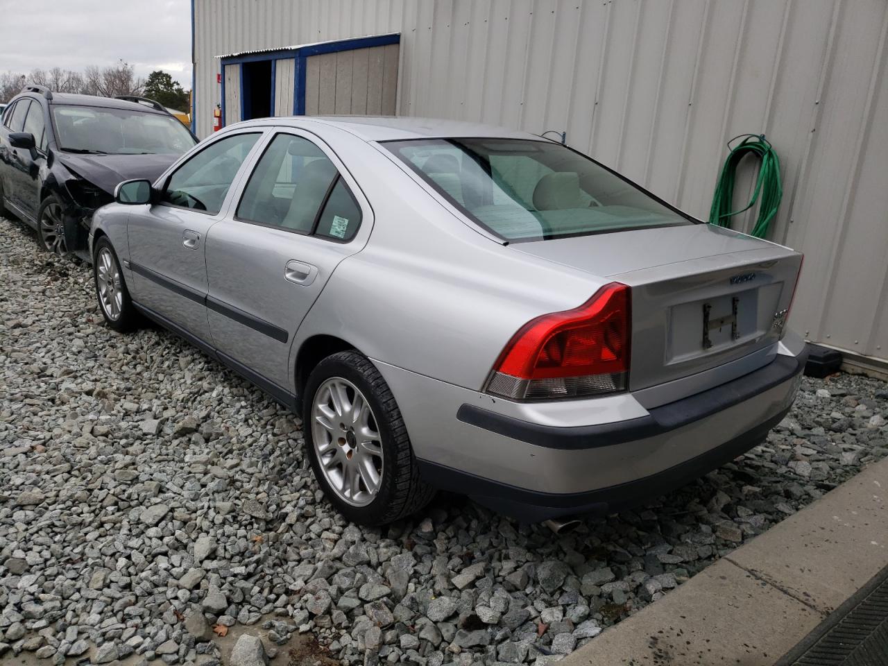Photo 3 from auction – 2002 VOLVO S60 2.4T with VIN YV1RS58D422096870