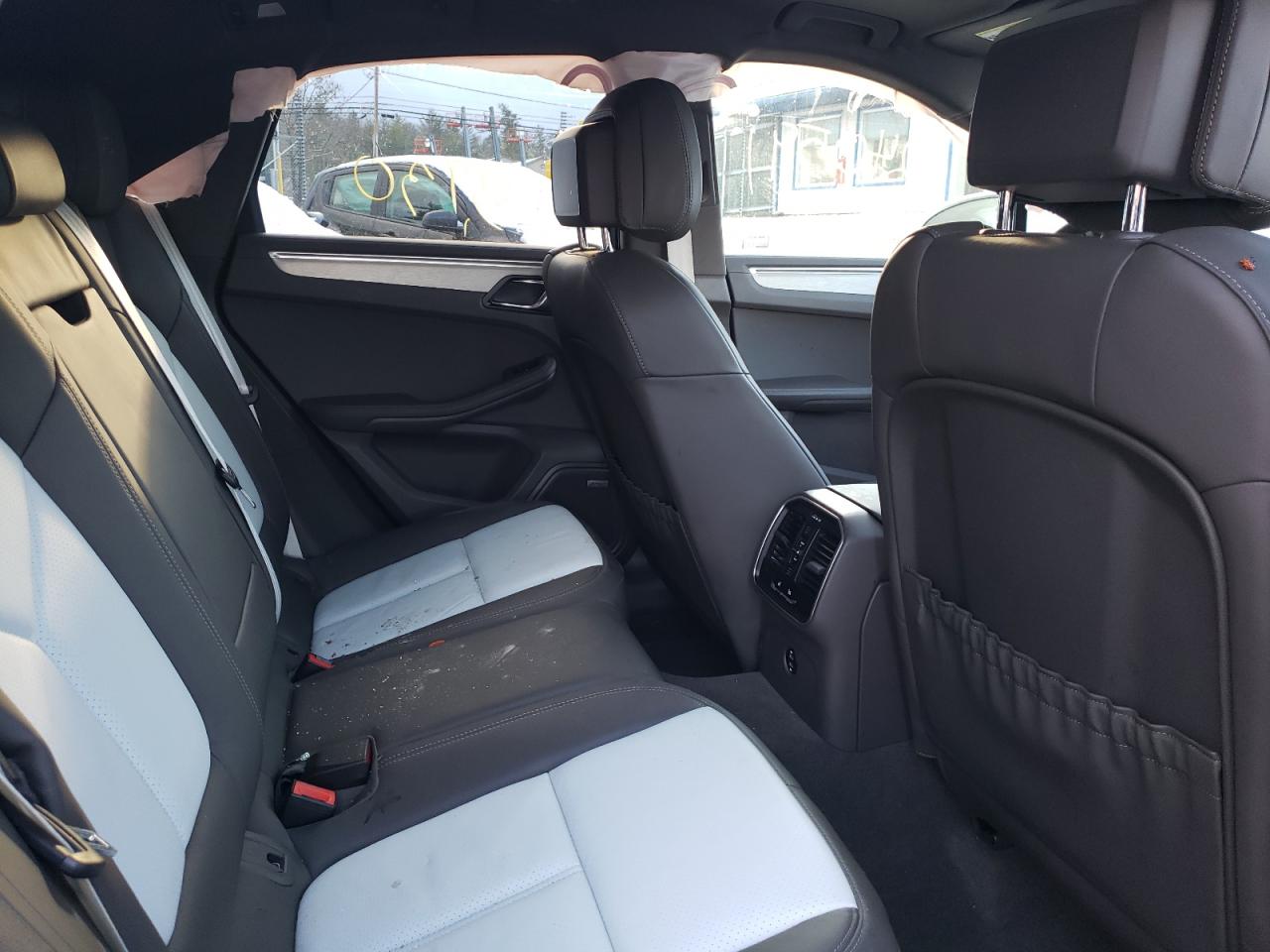 Photo 6 from auction – 2021 PORSCHE MACAN GTS with VIN WP1AG2A57MLB50941