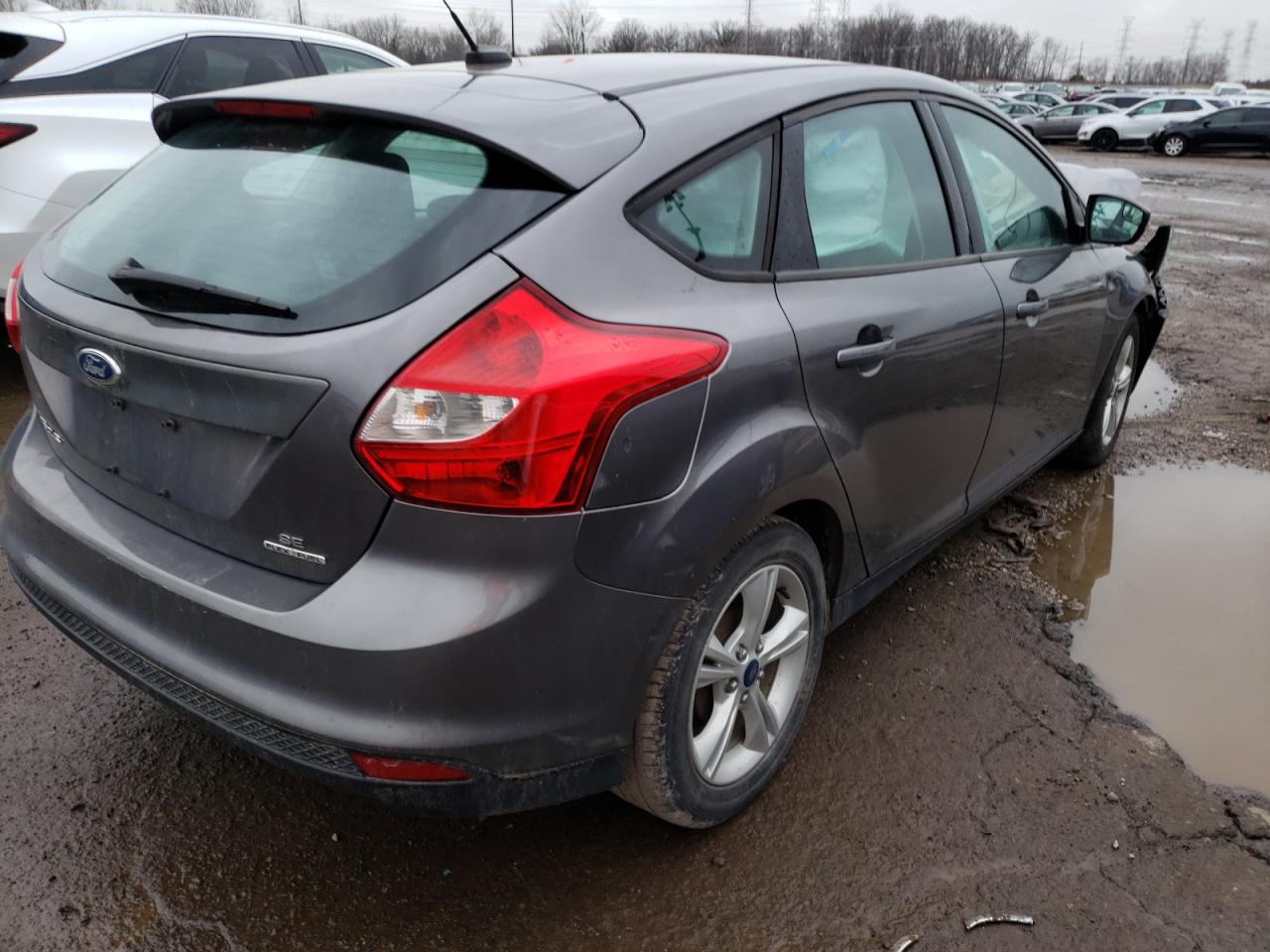 Photo 4 from auction – 2014 FORD FOCUS SE with VIN 1FADP3K27EL380401
