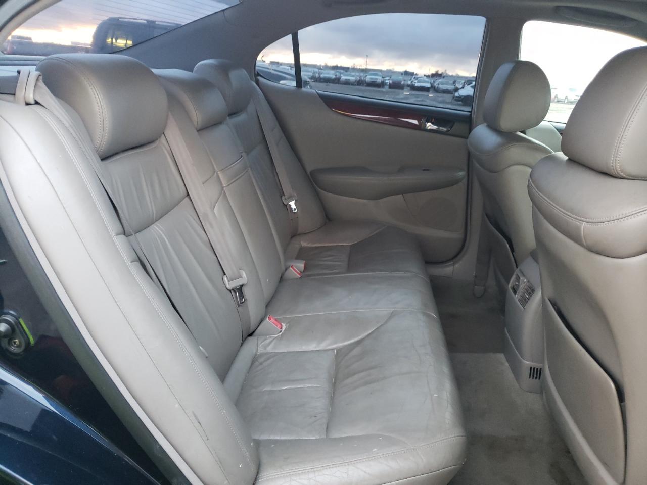 Photo 6 from auction – 2003 LEXUS ES 300 with VIN JTHBF30G230092902