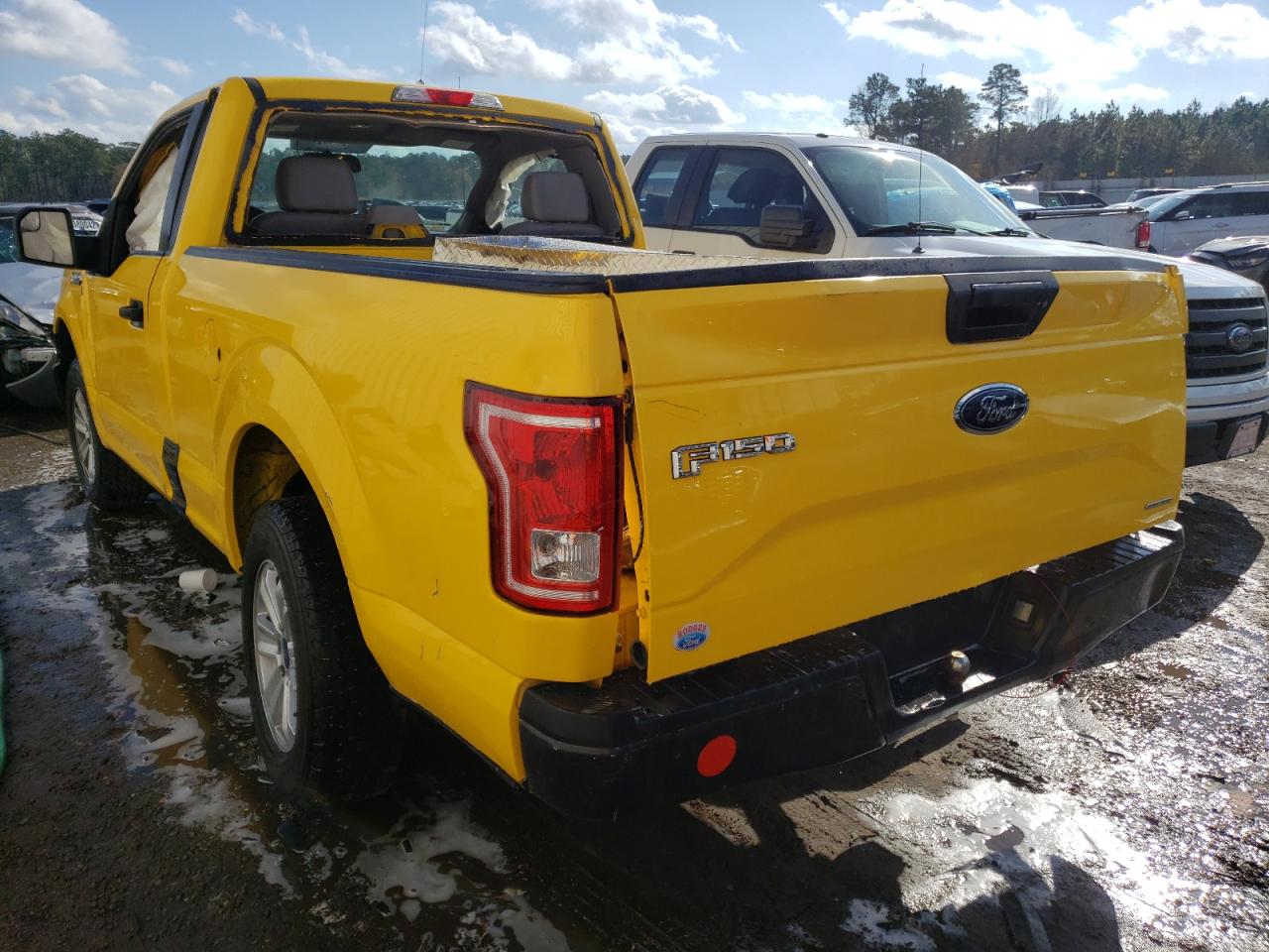 Photo 3 from auction – 2016 FORD F150 with VIN 1FTMF1C84GKD35221