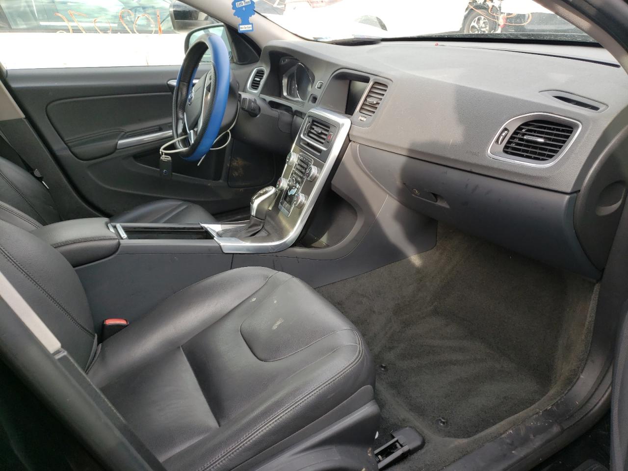Photo 5 from auction – 2016 VOLVO S60 PREMIE with VIN YV1612TK3G2401695