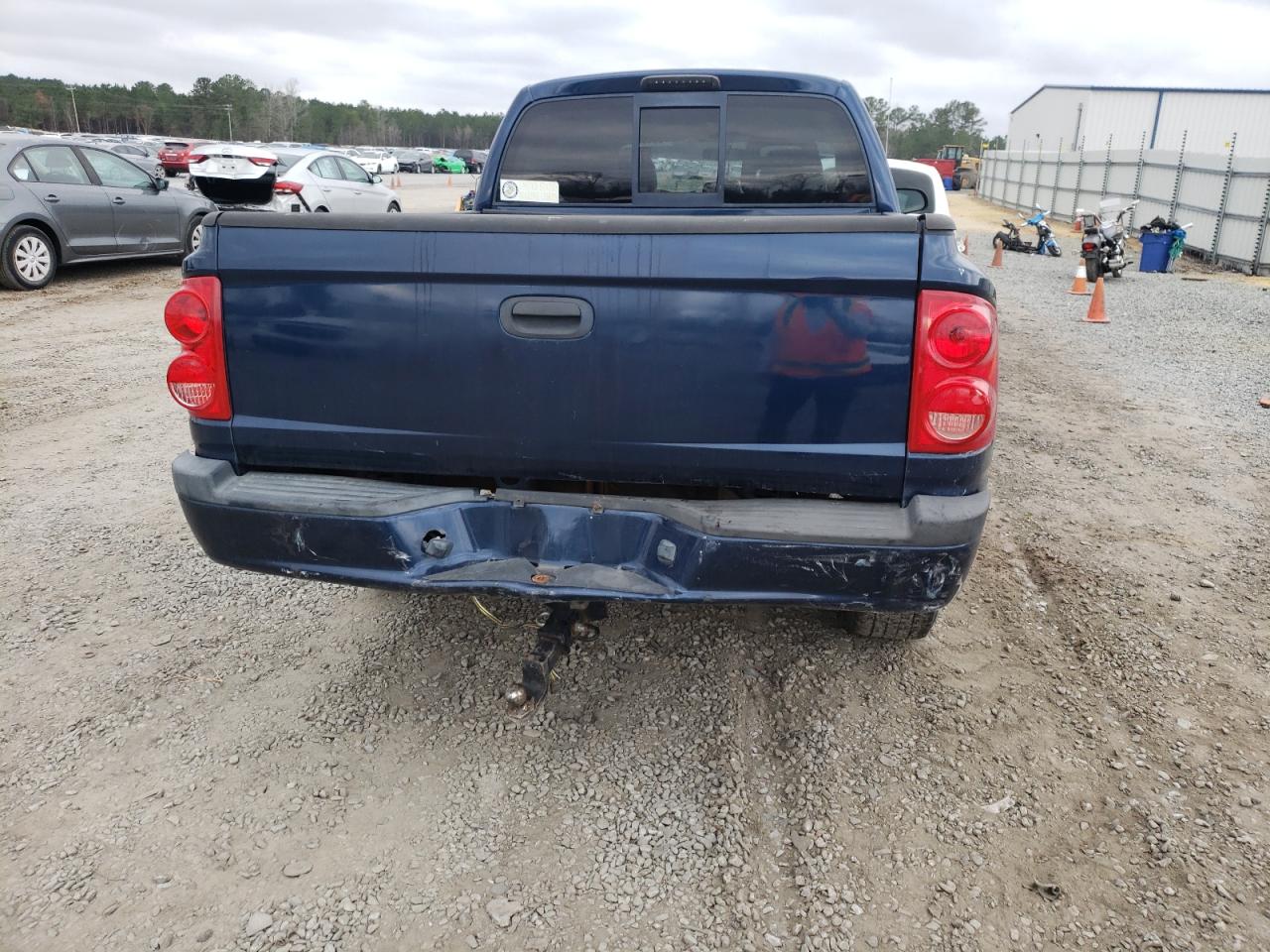 Photo 9 from auction – 2005 DODGE DAKOTA QUA with VIN 1D7HE48K75S126956