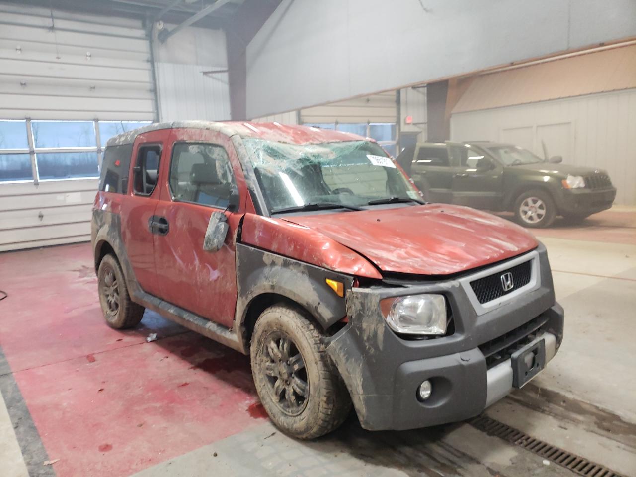 HONDA ELEMENT EX 2005 with VIN 5J6YH28625L006740 - Photo from auction