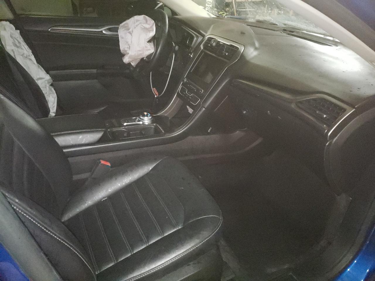 Photo 5 from auction – 2017 FORD FUSION with VIN 3FA6P0HD7HR167230