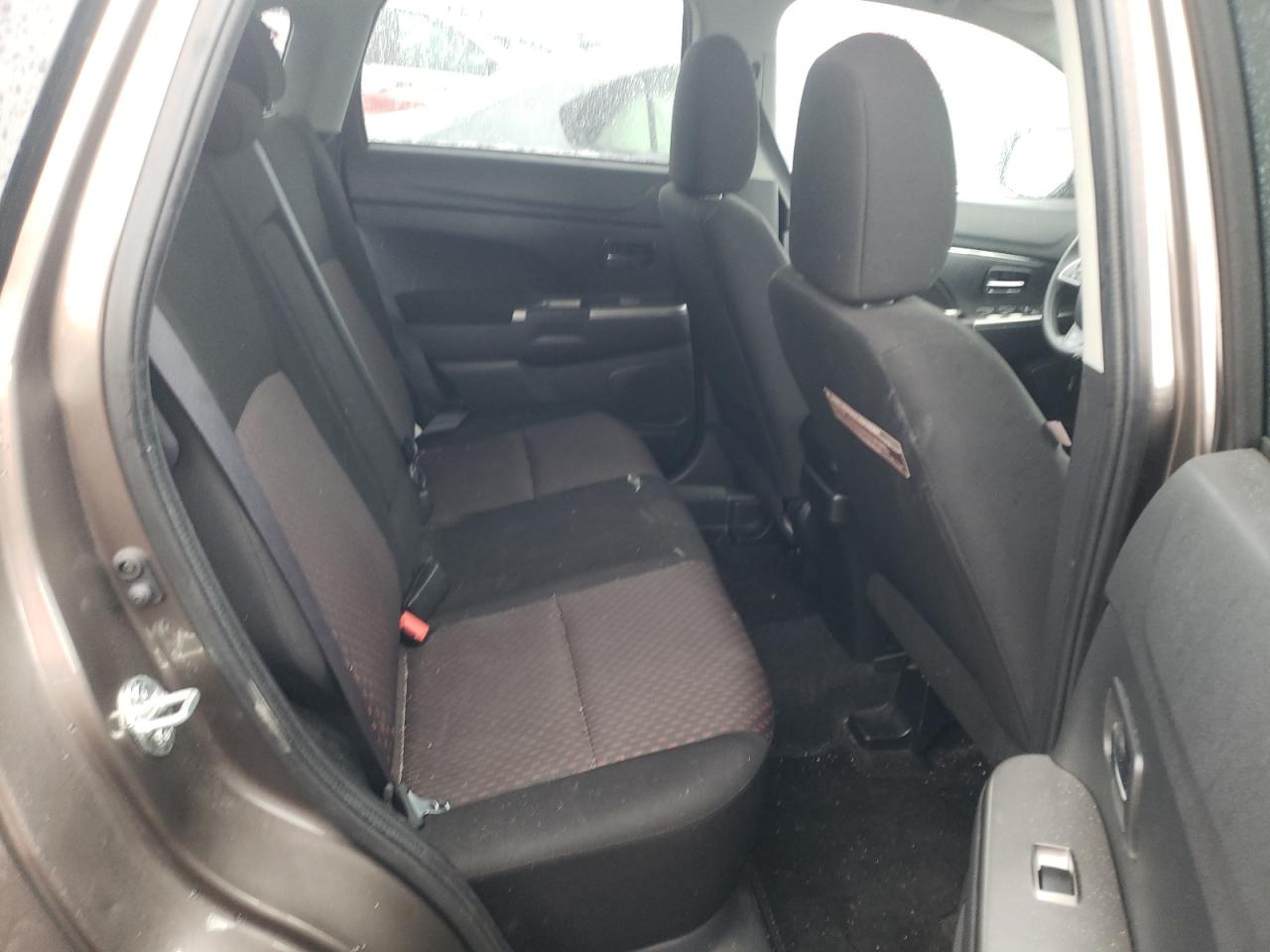 Photo 6 from auction – 2018 MITSUBISHI OUTLANDER with VIN JA4AP3AU4JU010876