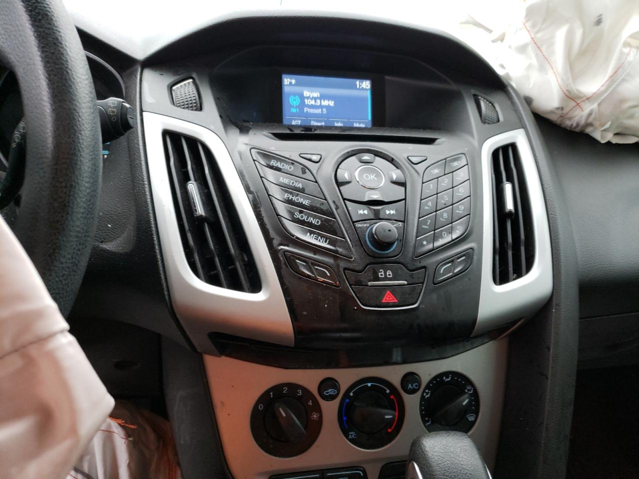 Photo 9 from auction – 2014 FORD FOCUS SE with VIN 1FADP3K27EL380401