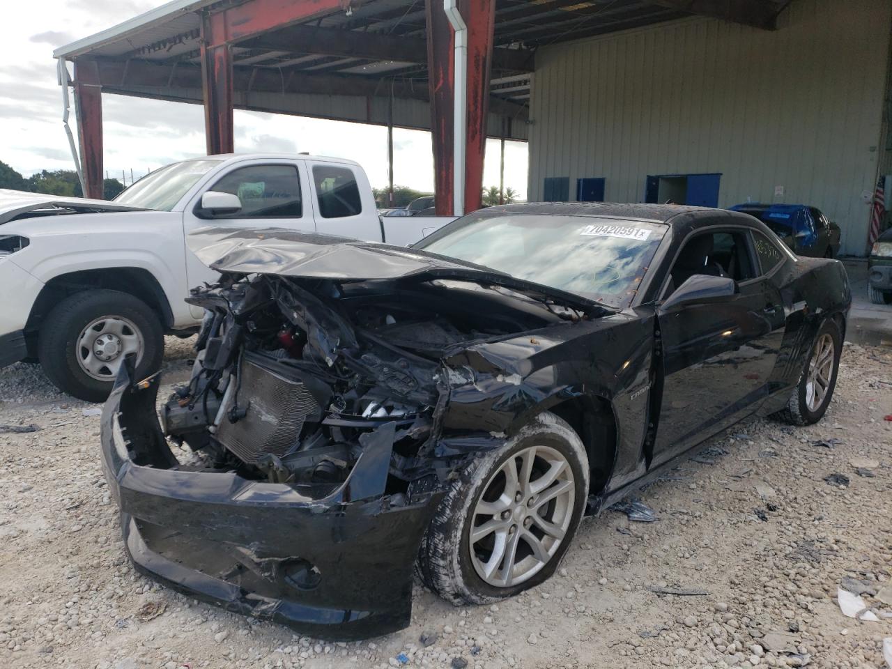 Photo 2 from auction – 2014 CHEVROLET CAMARO LS with VIN 2G1FA1E34E9187703